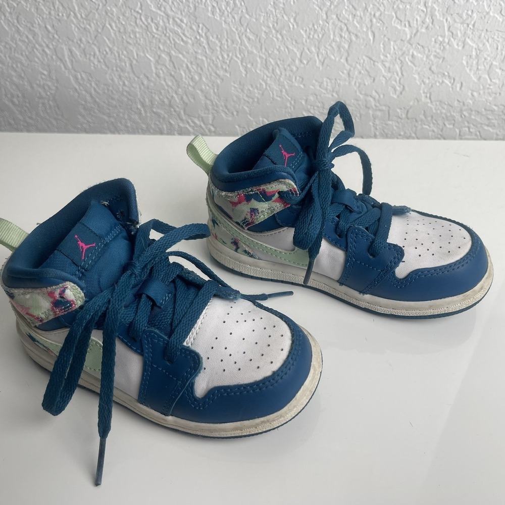 Air Jordan 1 Mid Teal Brush Stroke‎ Size 8 Child